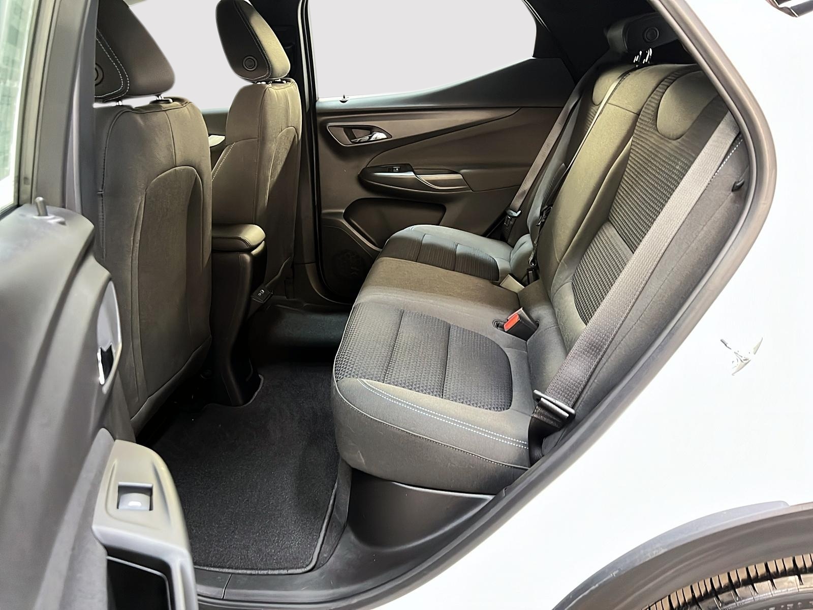 Chevrolet Bolt EUV 2LT 2023 - image #9