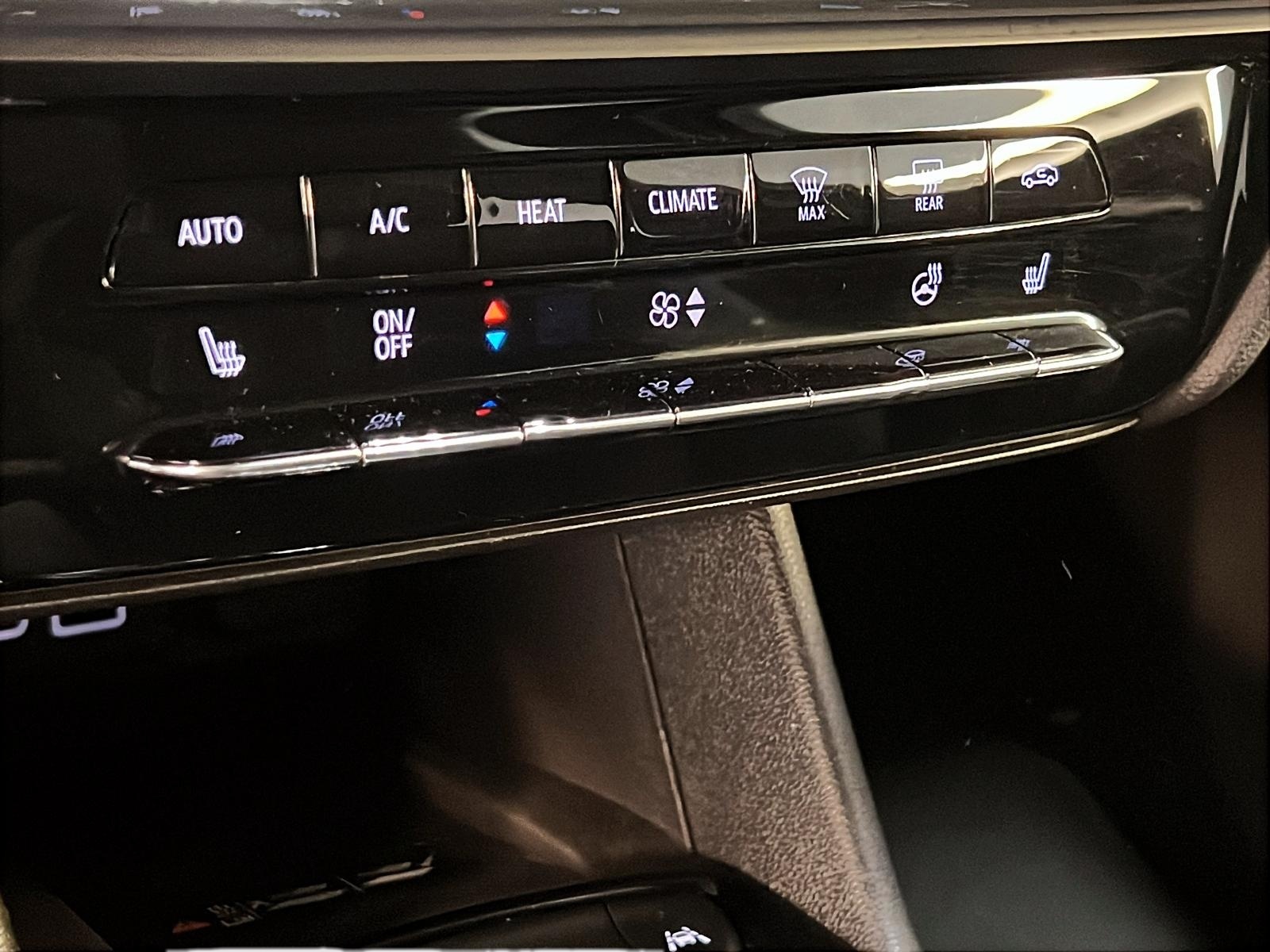 Chevrolet Bolt EUV 2LT 2023 - image #14