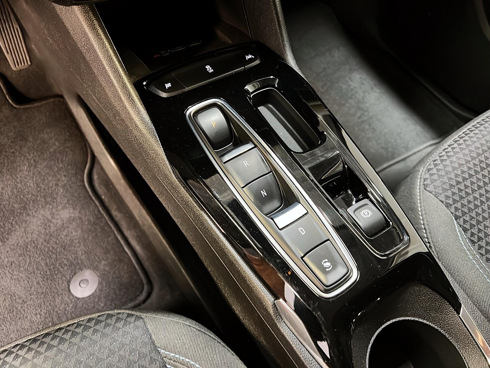 Chevrolet Bolt EUV 2023 - Image #13