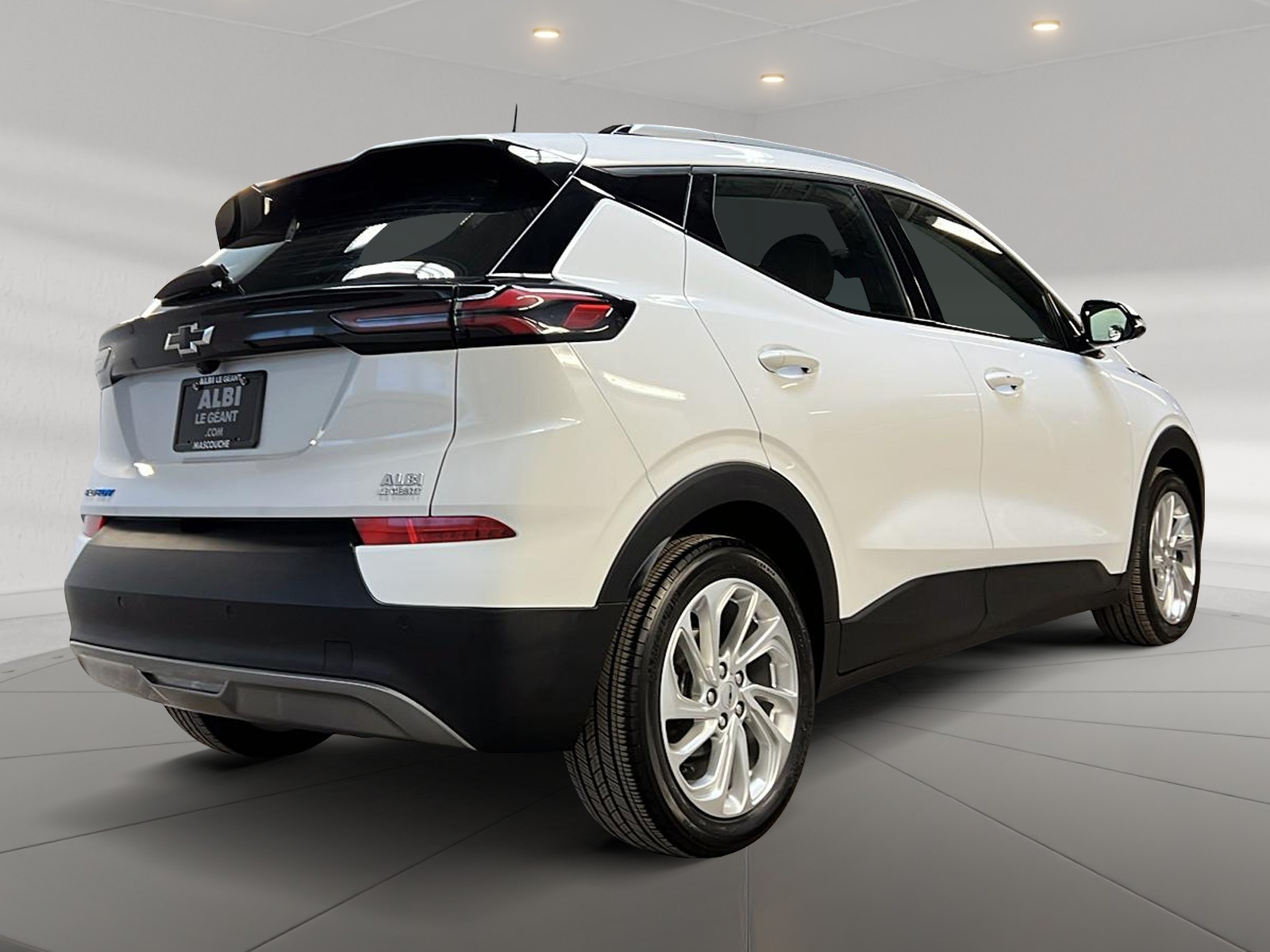 Chevrolet Bolt EUV 2023 - Image #4