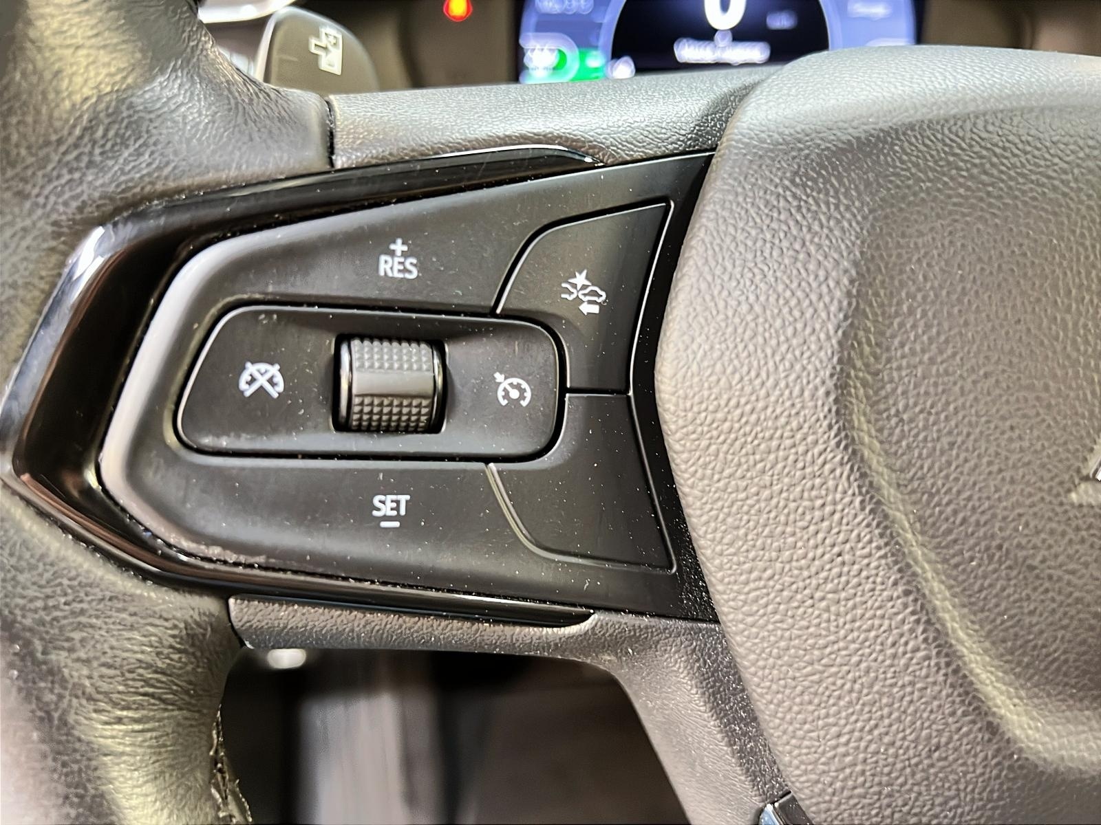 Chevrolet Bolt EUV 2LT 2023 - image #19