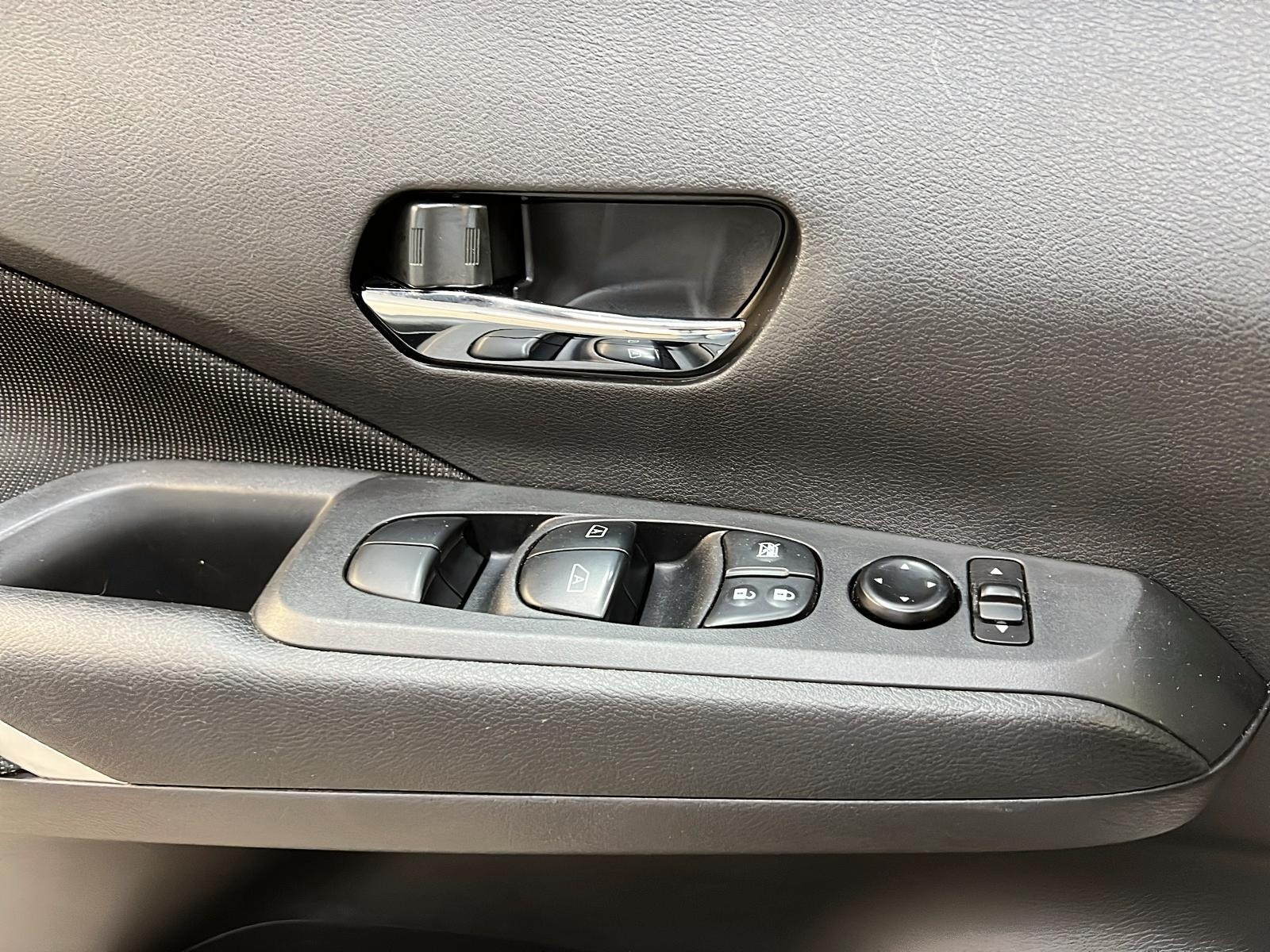 Nissan Kicks SV 2023 - image #21