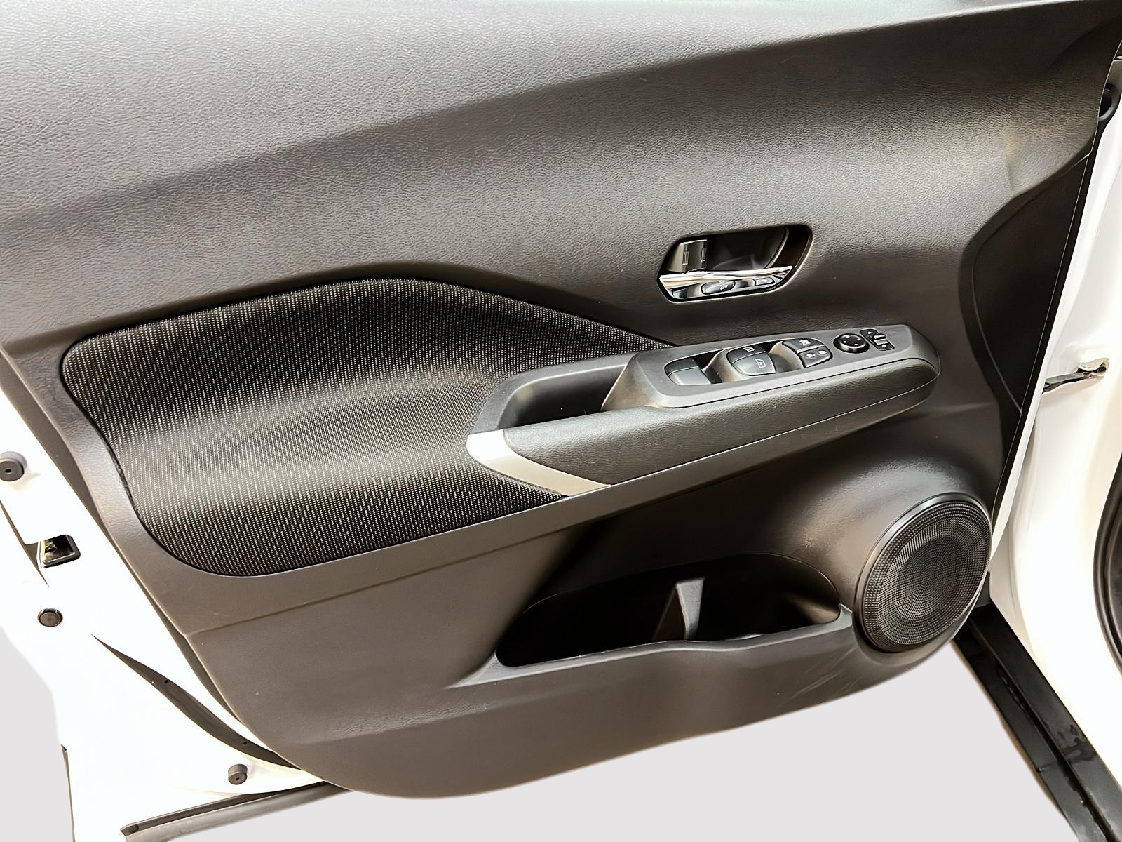 Nissan Kicks SV 2023 - image #22