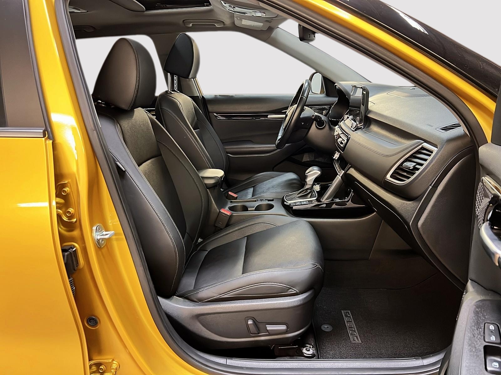 Kia SELTOS EX PREMIUM CUIR TOIT NAV 4RM 2023 - image #8