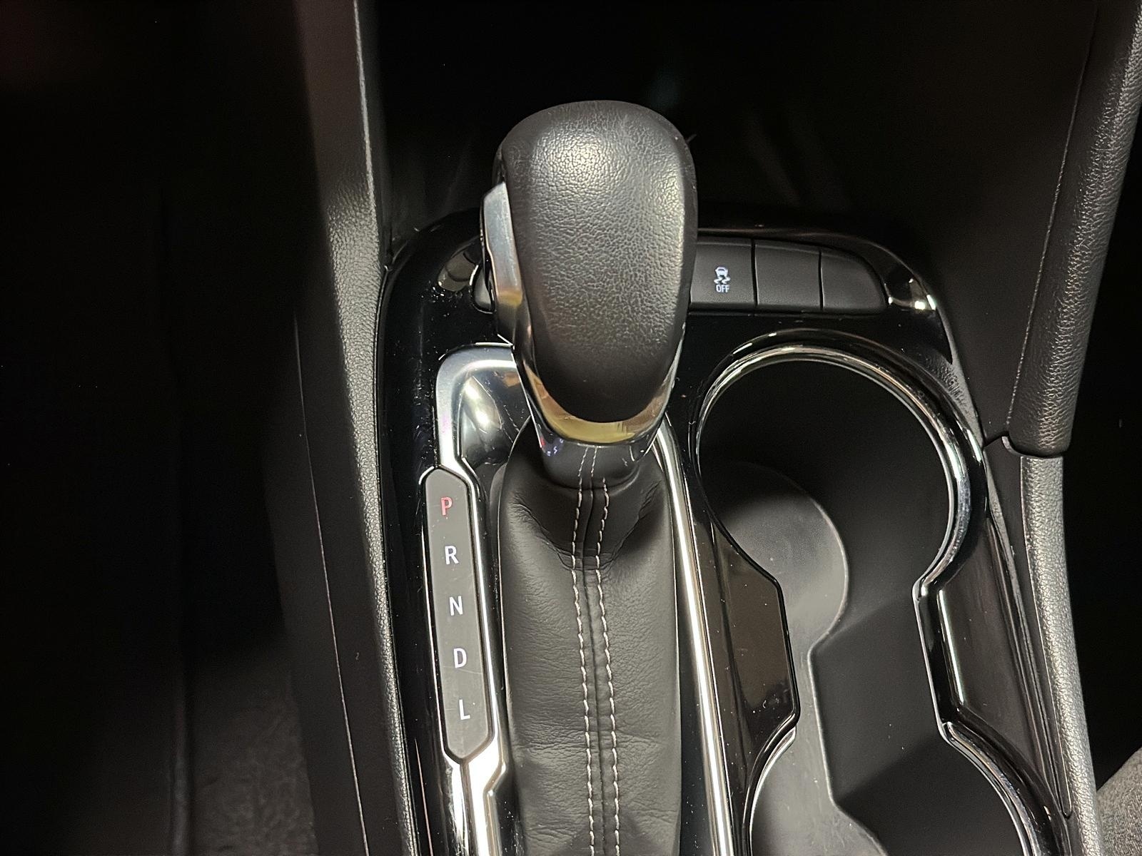 Buick Encore GX ST GR EXPERIENCE CUIR TOIT PANO 4RM 2024 - image #15