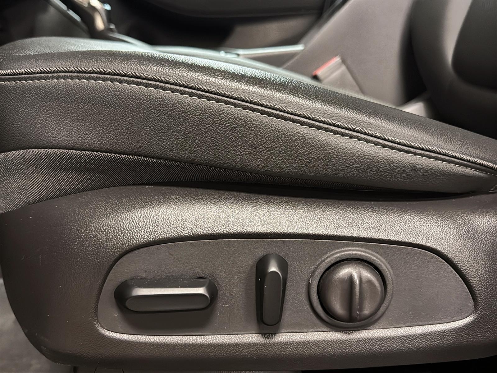 Buick Encore GX ST GR EXPERIENCE CUIR TOIT PANO 4RM 2024 - image #27