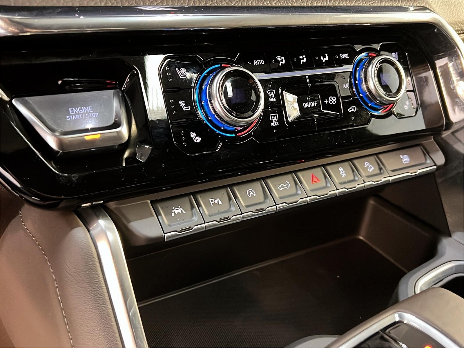 GMC Sierra 1500 DENALI RESERVE CREW CAB CUIR TOIT NAV 4X4 2024 - image #17