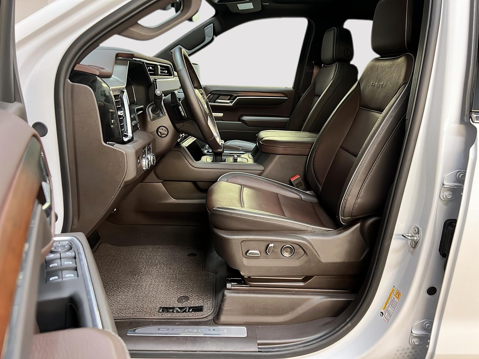 GMC Sierra 1500 DENALI RESERVE CREW CAB CUIR TOIT NAV 4X4 2024 - image #7