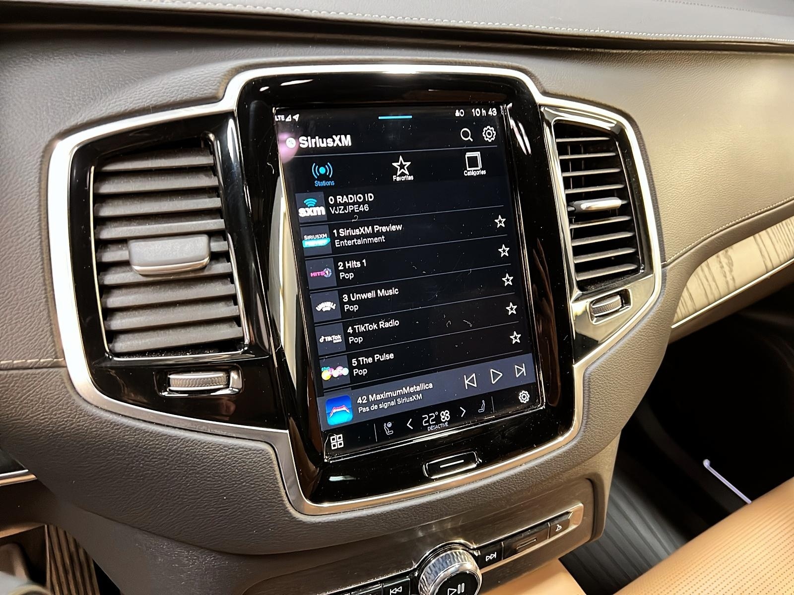 Volvo XC90 T8 RECHARGE ULTIMATE BRIGHT CUIR TOIT PANO NAV 4RM 2024 - image #19