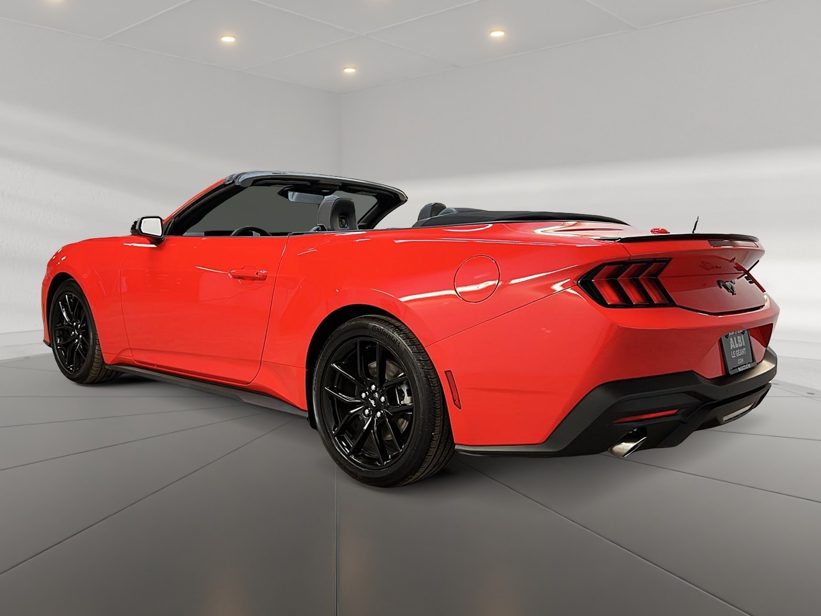 Ford Mustang ECOBOOST ENSEMBLE PONY CONVERTIBLE 2024 - image #8