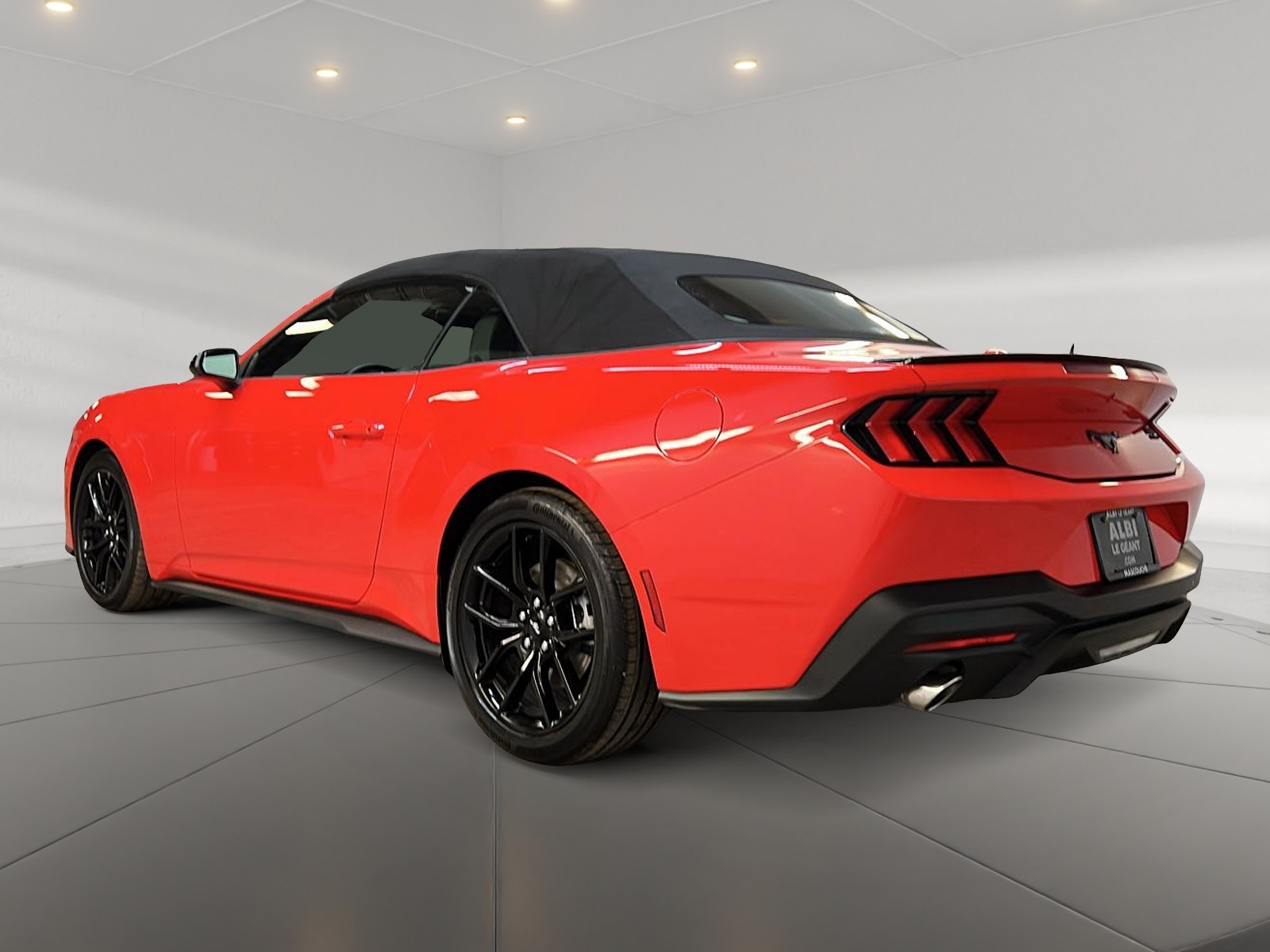 Ford Mustang 2024 - Image #7