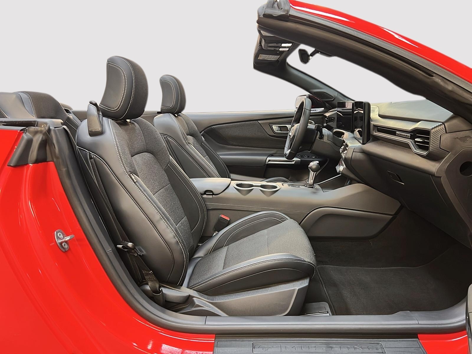 Ford Mustang 2024 - Image #10