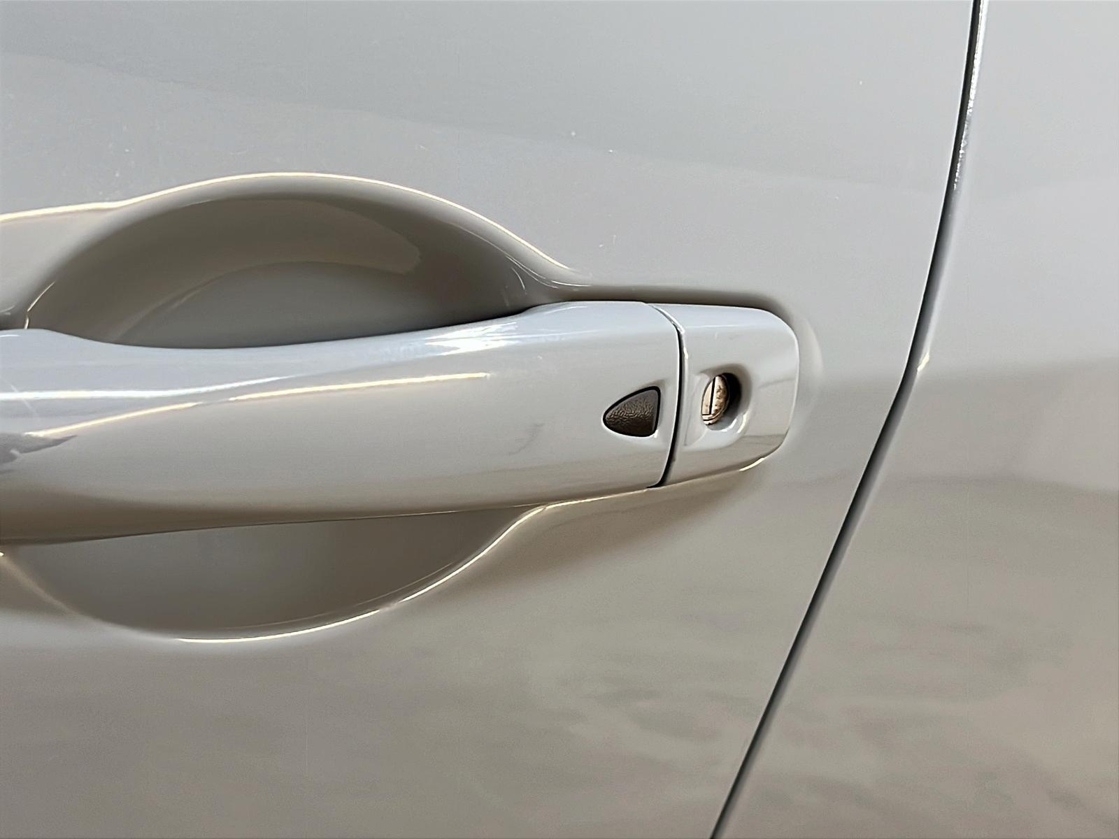 Nissan Kicks SV 2023 - image #23