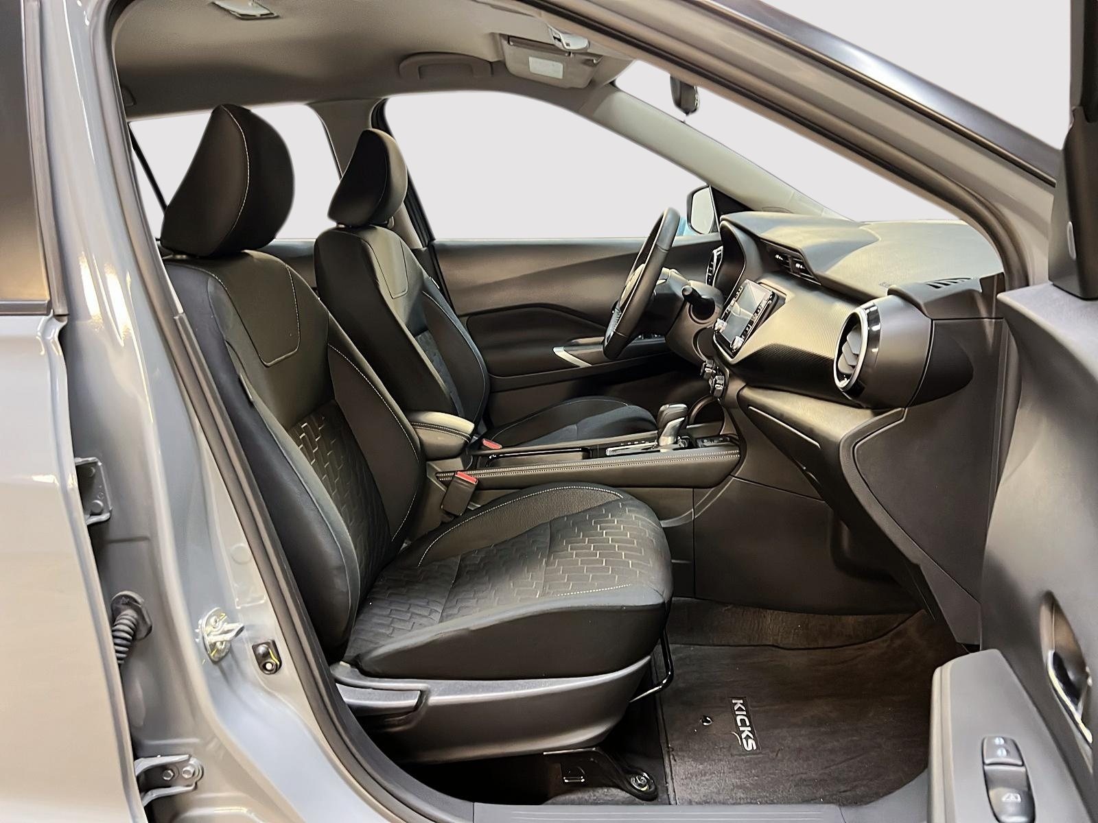 Nissan Kicks 2023 - Image #8