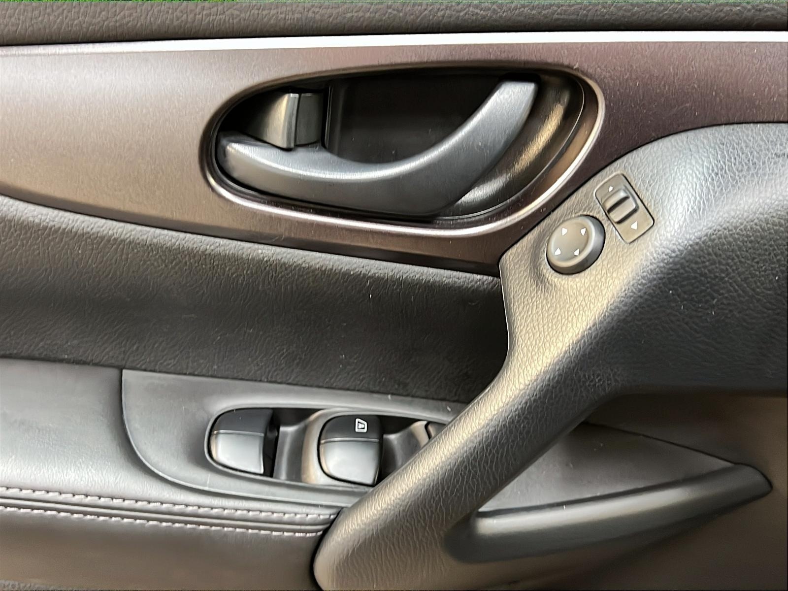 Nissan Qashqai S 4RM 2023 - image #21