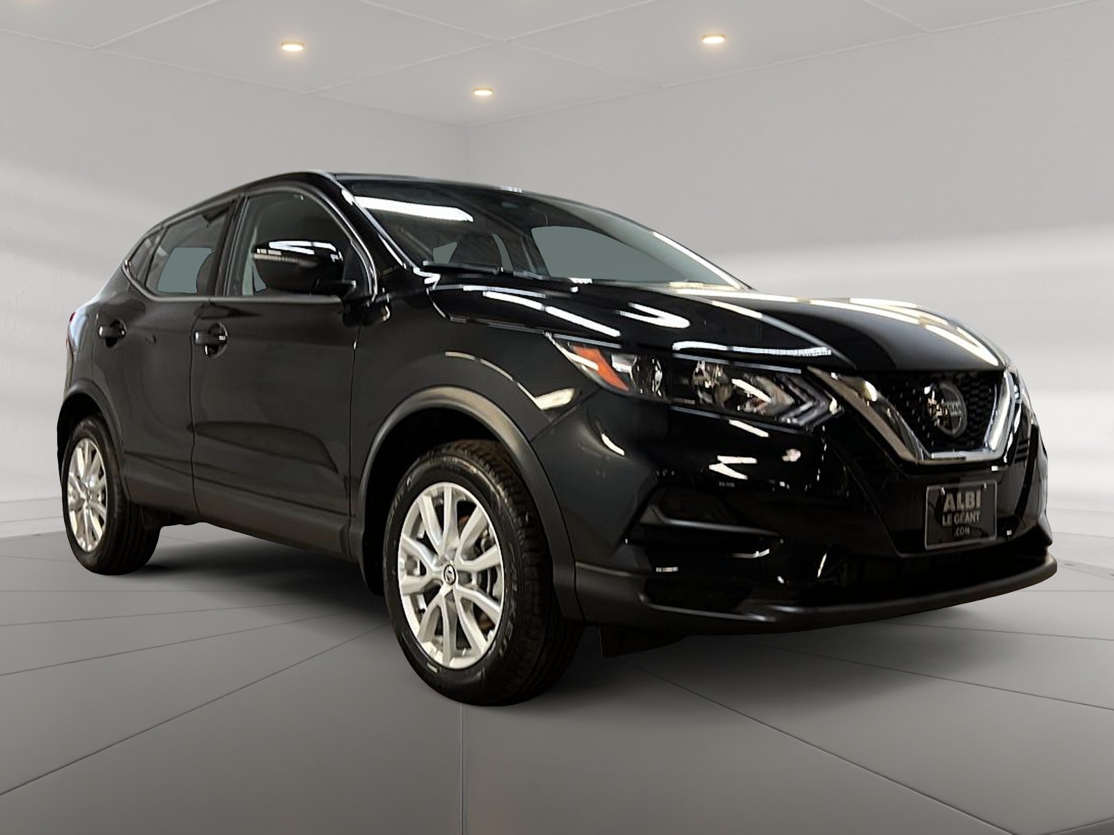Nissan Qashqai S 4RM 2023 - image #3