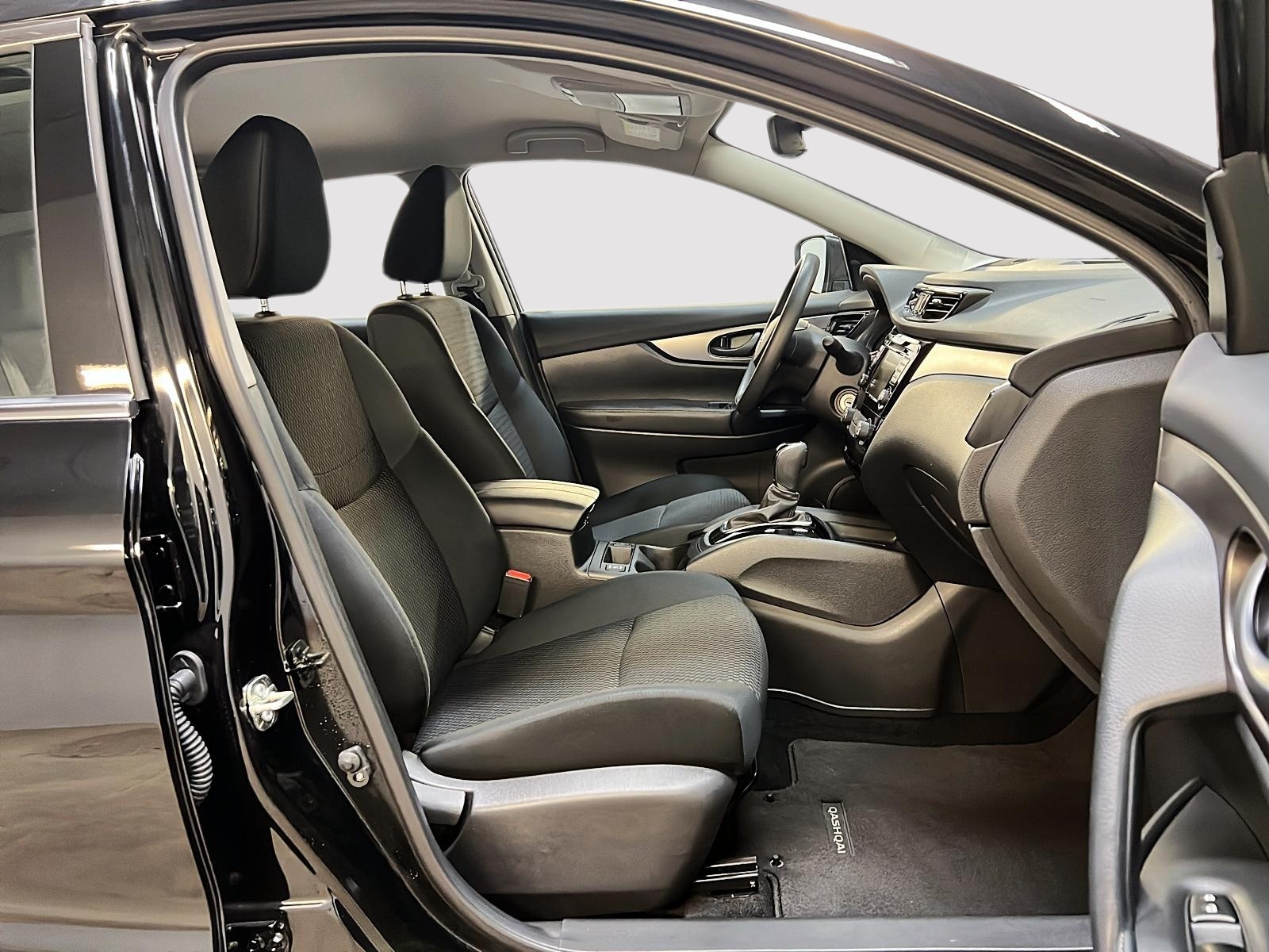 Nissan Qashqai 2023 - Image #8