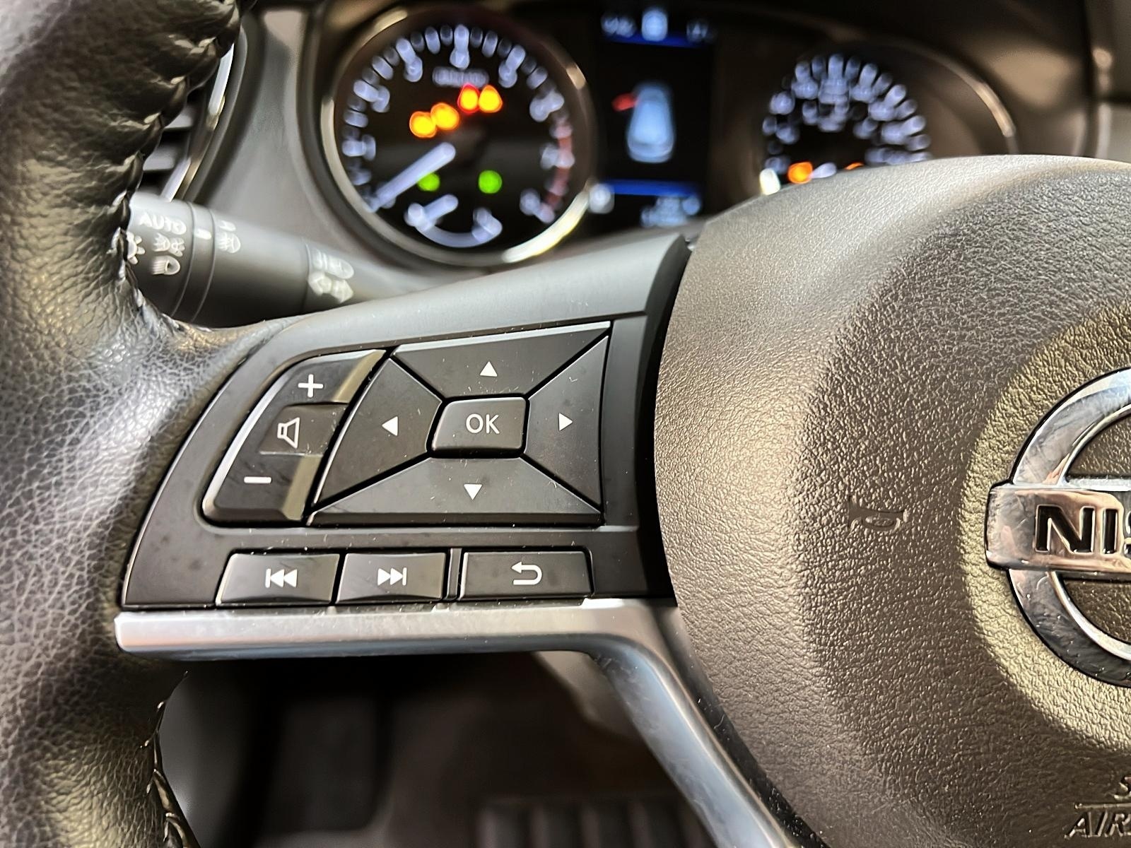 Nissan Qashqai SL PLATINUM CUIR TOIT NAV 4RM 2023 - image #21