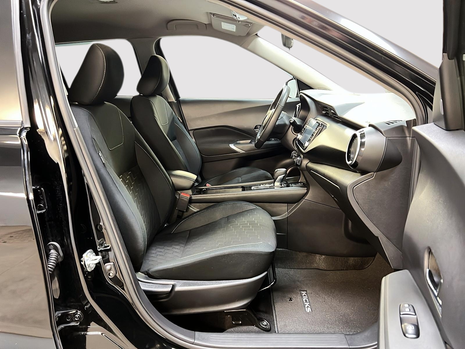 Nissan Kicks SV 2024 - image #8