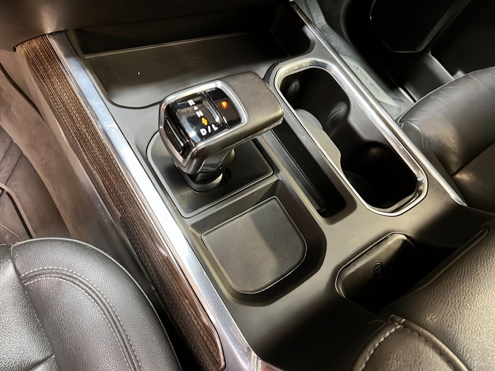 Chevrolet Silverado 1500 RST CREW CAB CUIR TOIT NAV 4X4 2022 - image #14