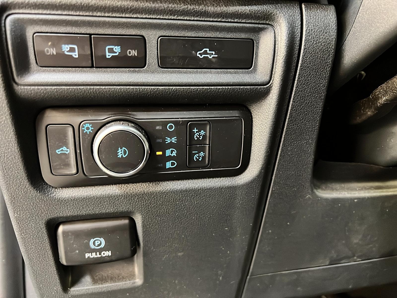 Ford F-150 XLT SPORT FX4 SUPER CREW TOIT PANO NAV 4X4 2022 - image #23