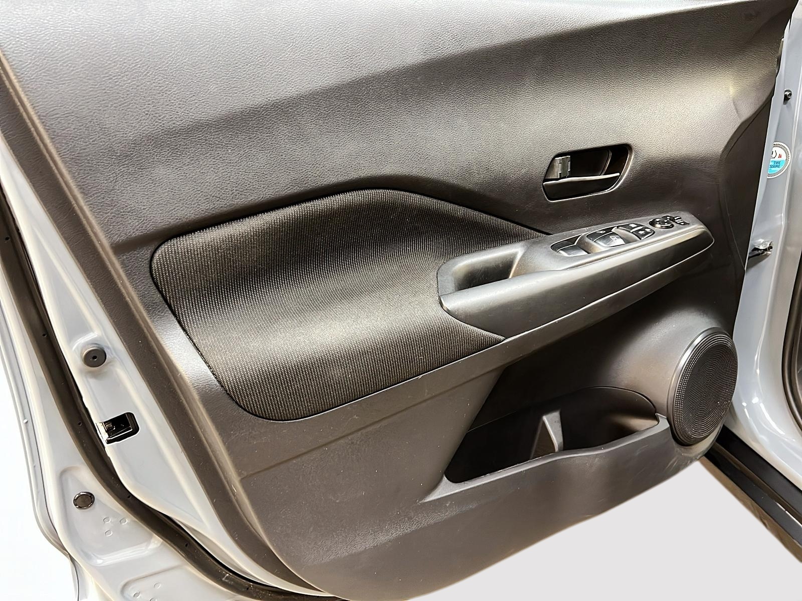 Nissan Kicks S 2024 - image #22