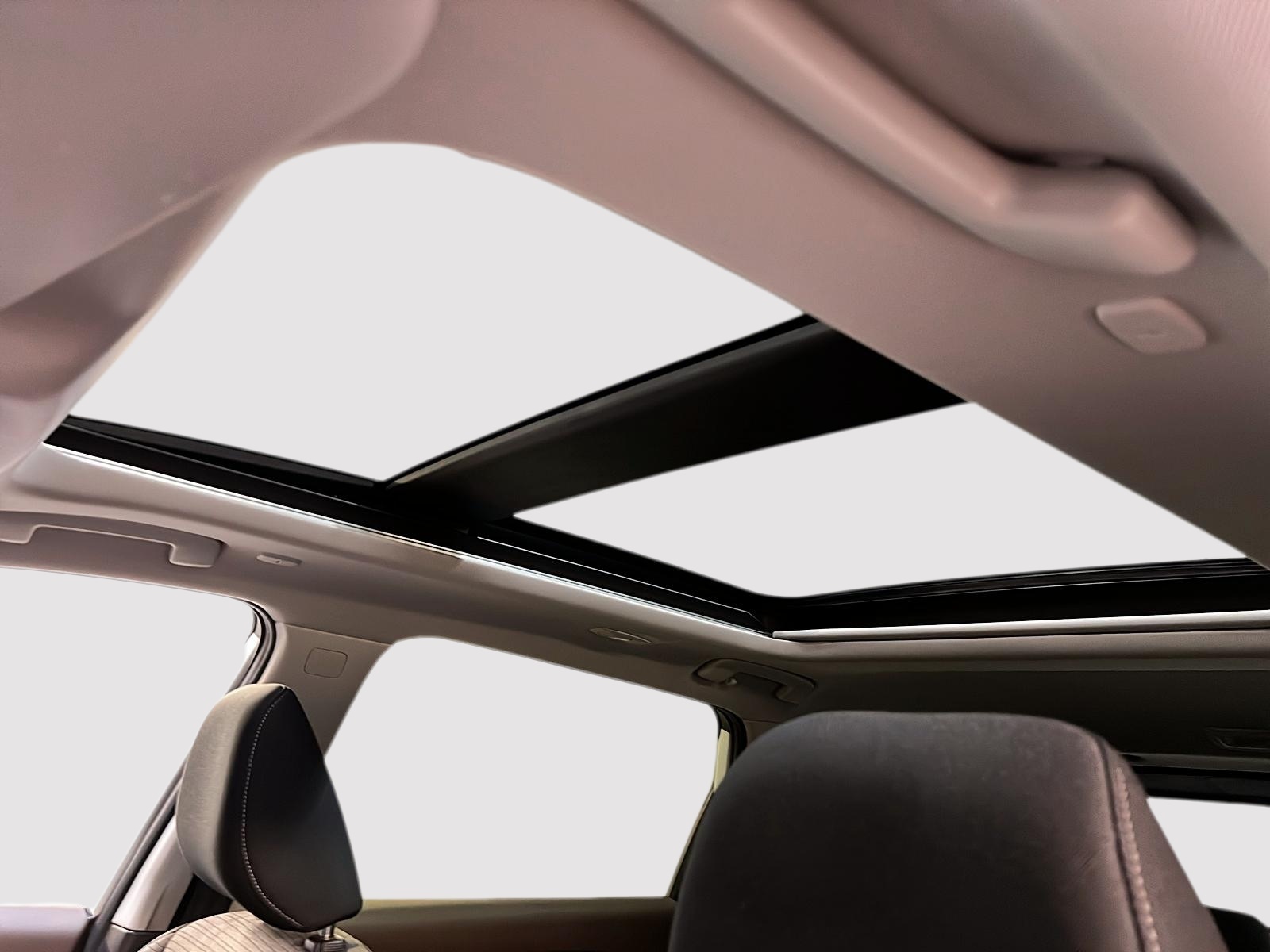 Nissan Rogue SV TOIT PANO 4RM 2023 - image #10