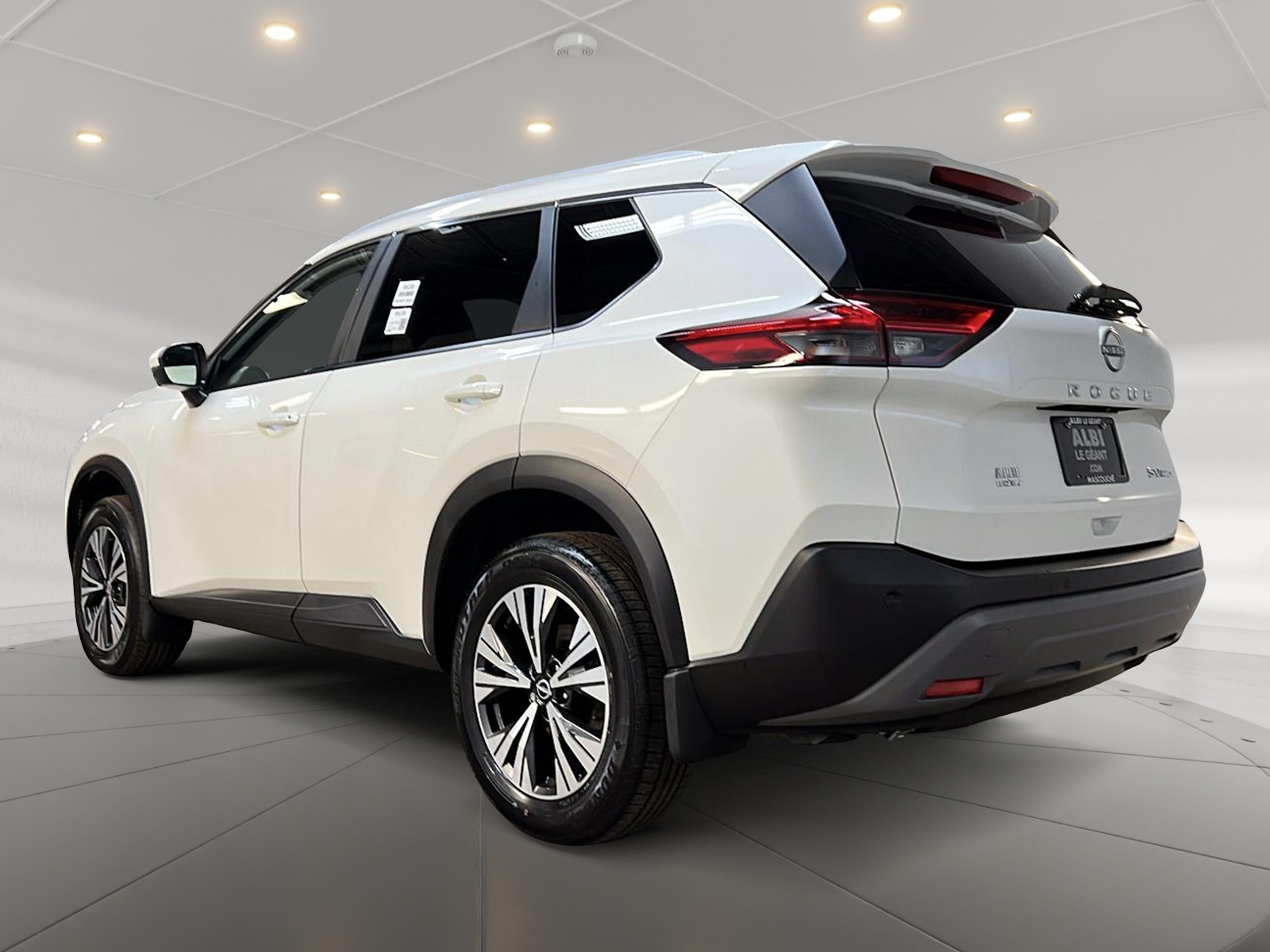 Nissan Rogue SV TOIT PANO 4RM 2023 - image #6