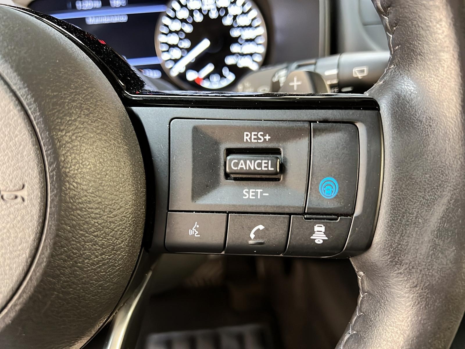 Nissan Rogue SV TOIT PANO 4RM 2023 - image #19