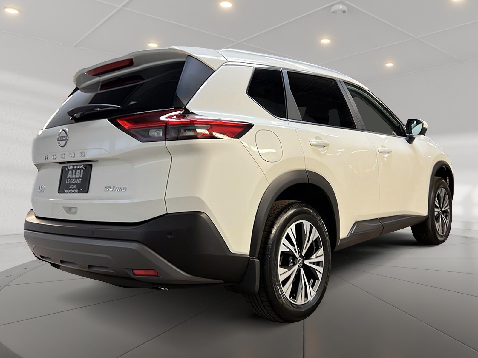 Nissan Rogue SV TOIT PANO 4RM 2023 - image #4