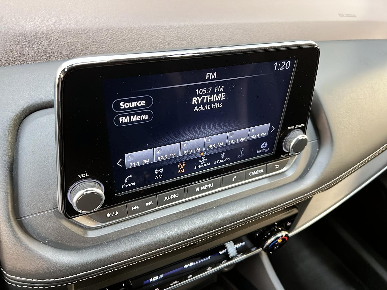 Nissan Rogue SV TOIT PANO 4RM 2023 - image #16