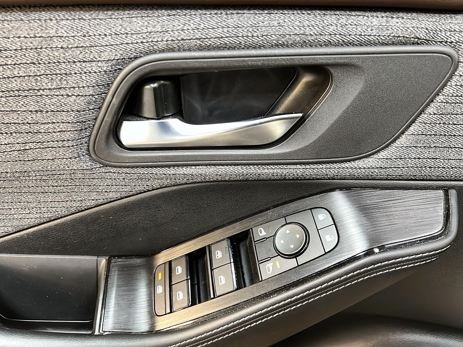 Nissan Rogue SV TOIT PANO 4RM 2023 - image #22