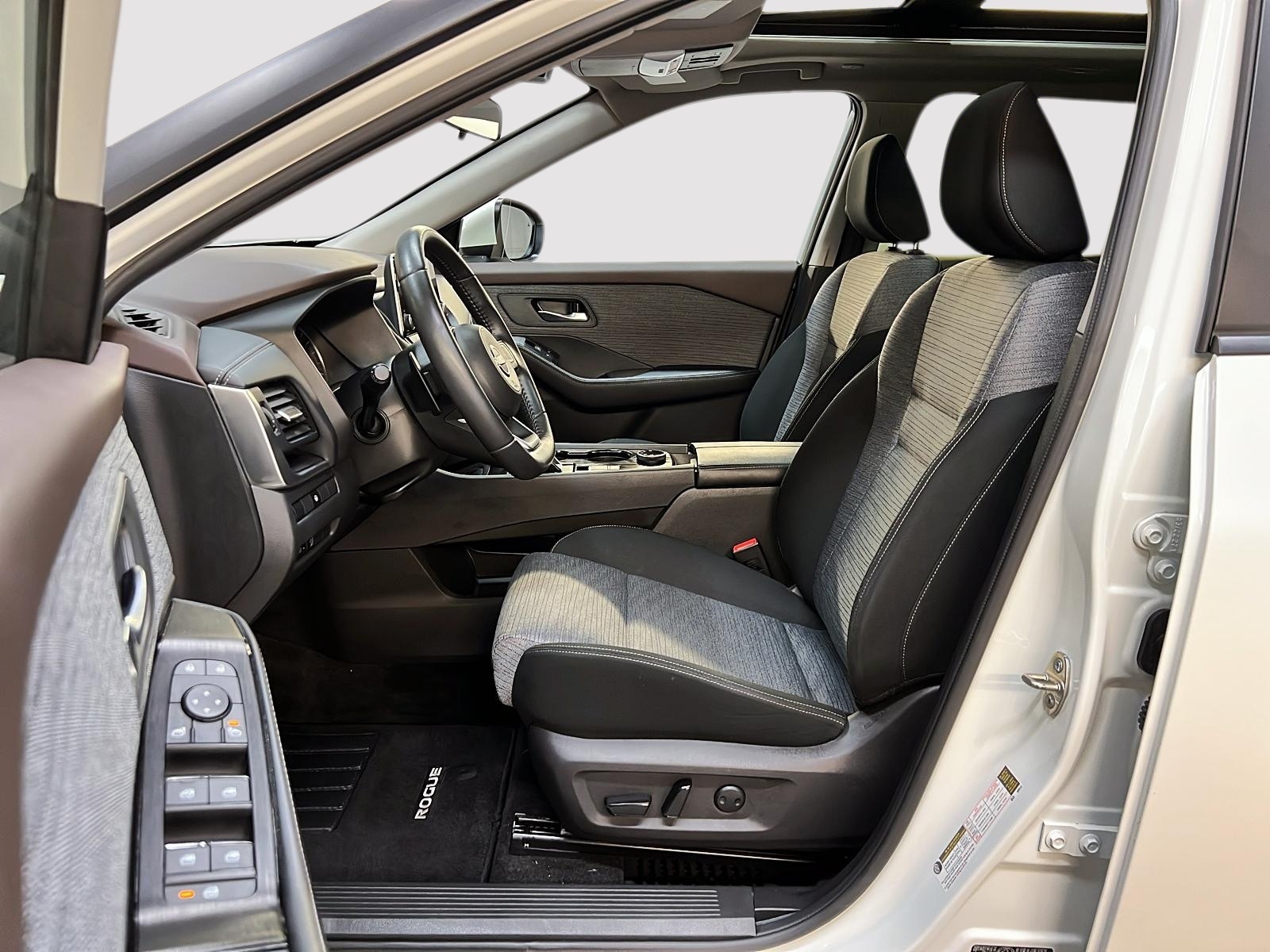 Nissan Rogue SV TOIT PANO 4RM 2023 - image #7