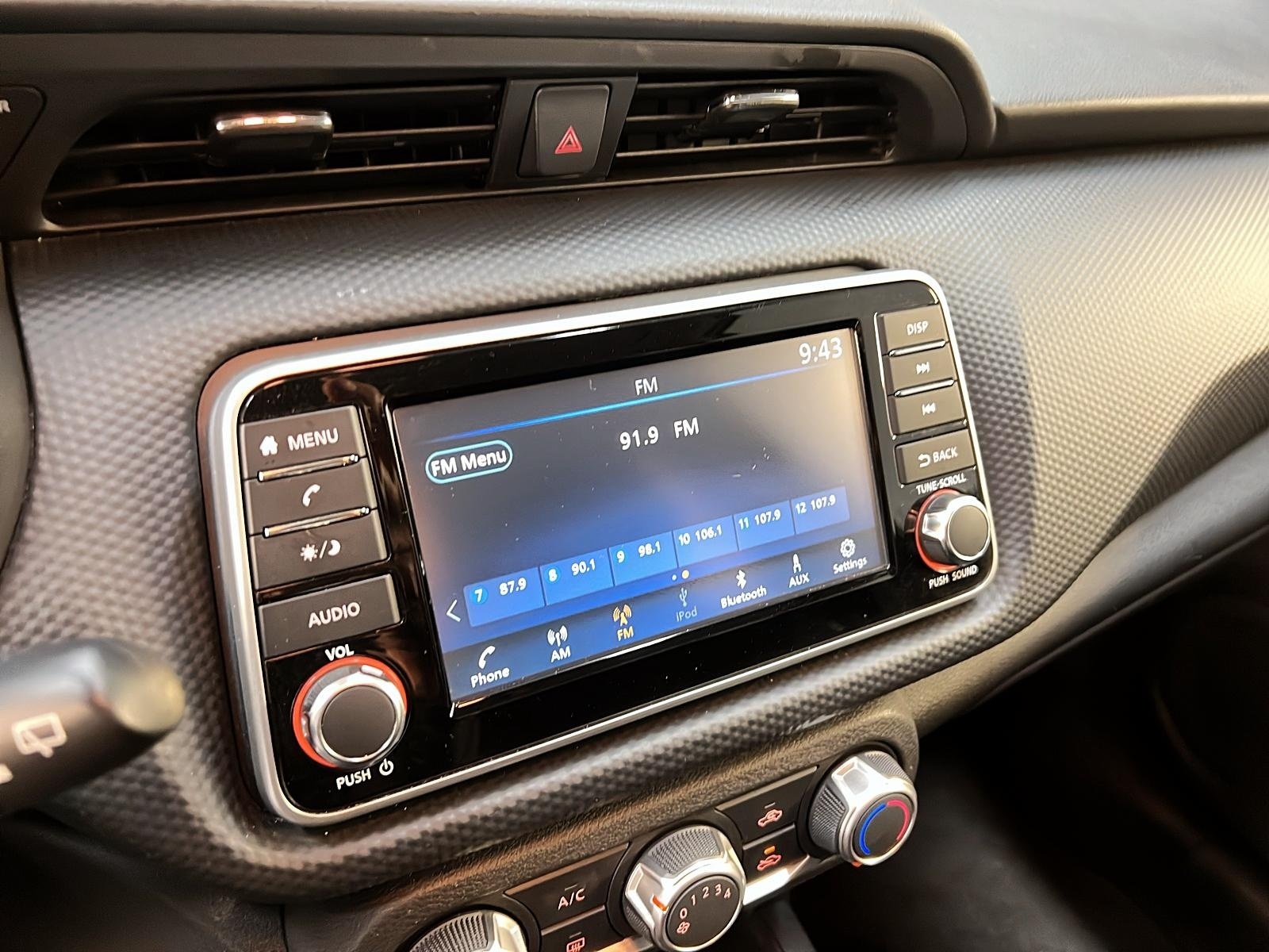 Nissan Kicks S 2023 - image #15