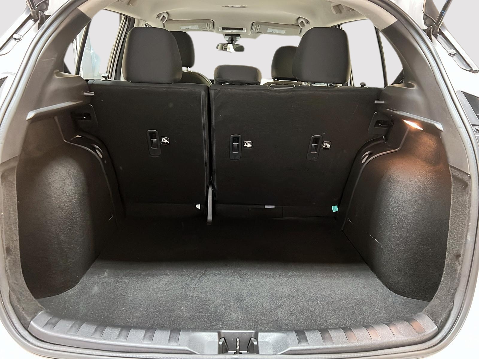 Nissan Kicks S 2023 - image #12