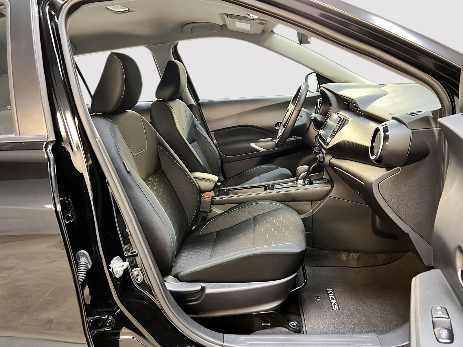 Nissan Kicks 2023 - Image #8