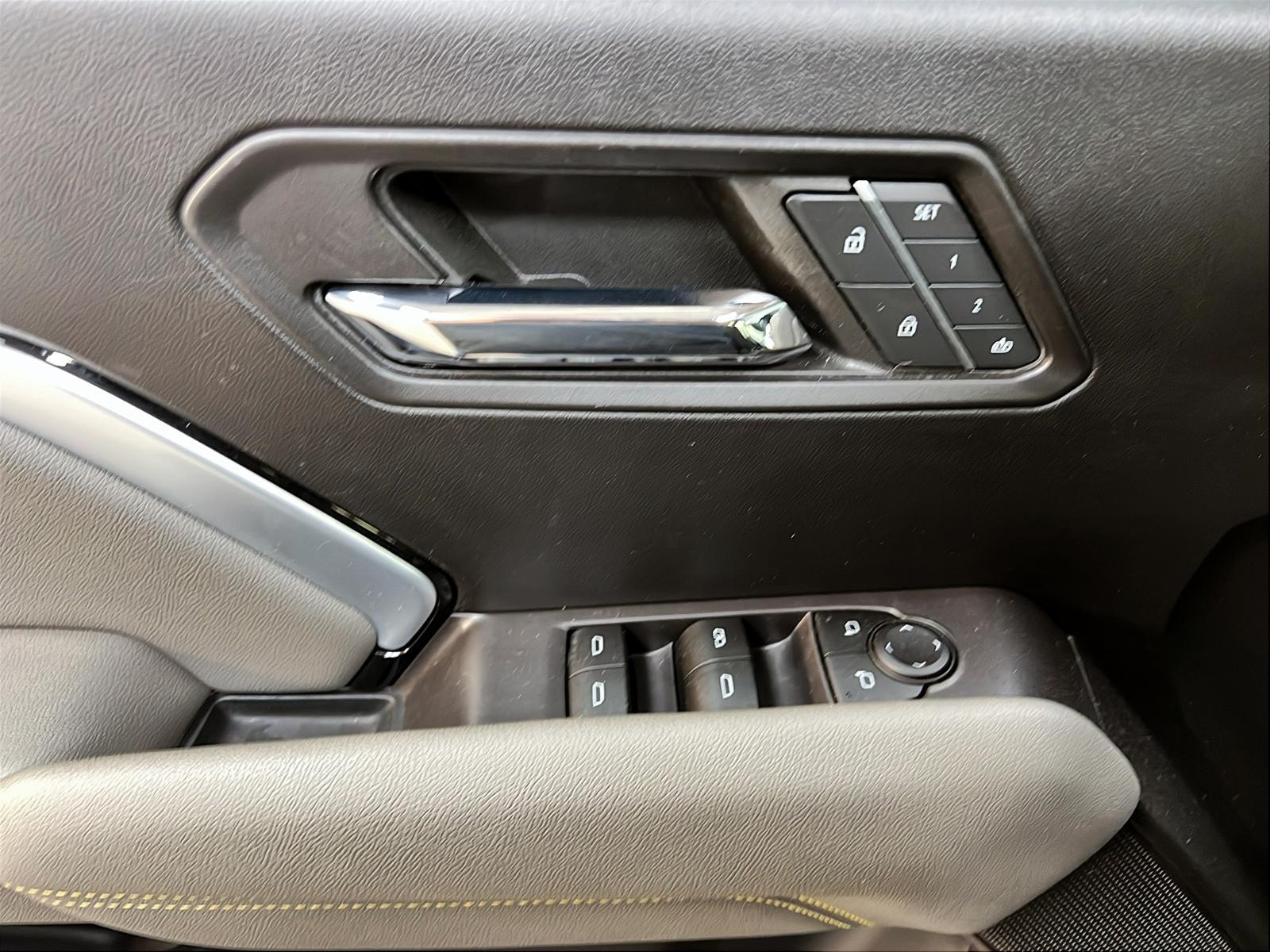 Chevrolet Colorado ZR2 CUIR NAV CREW CAB 2023 - image #23