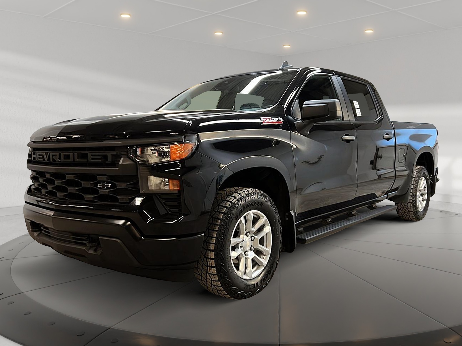 Chevrolet Silverado 1500 WT GR VALEUR Z71CREW CAB 4X4 2024 - image #1