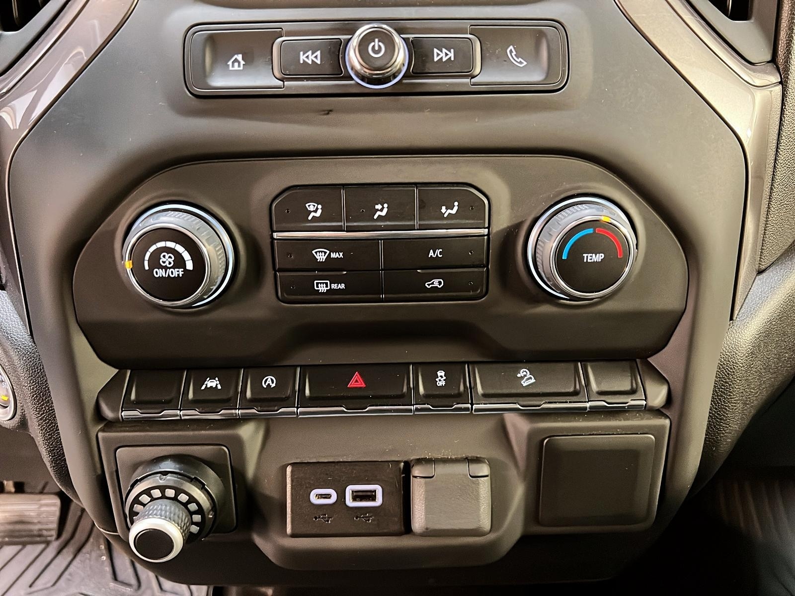 Chevrolet Silverado 1500 WT GR VALEUR Z71CREW CAB 4X4 2024 - image #13