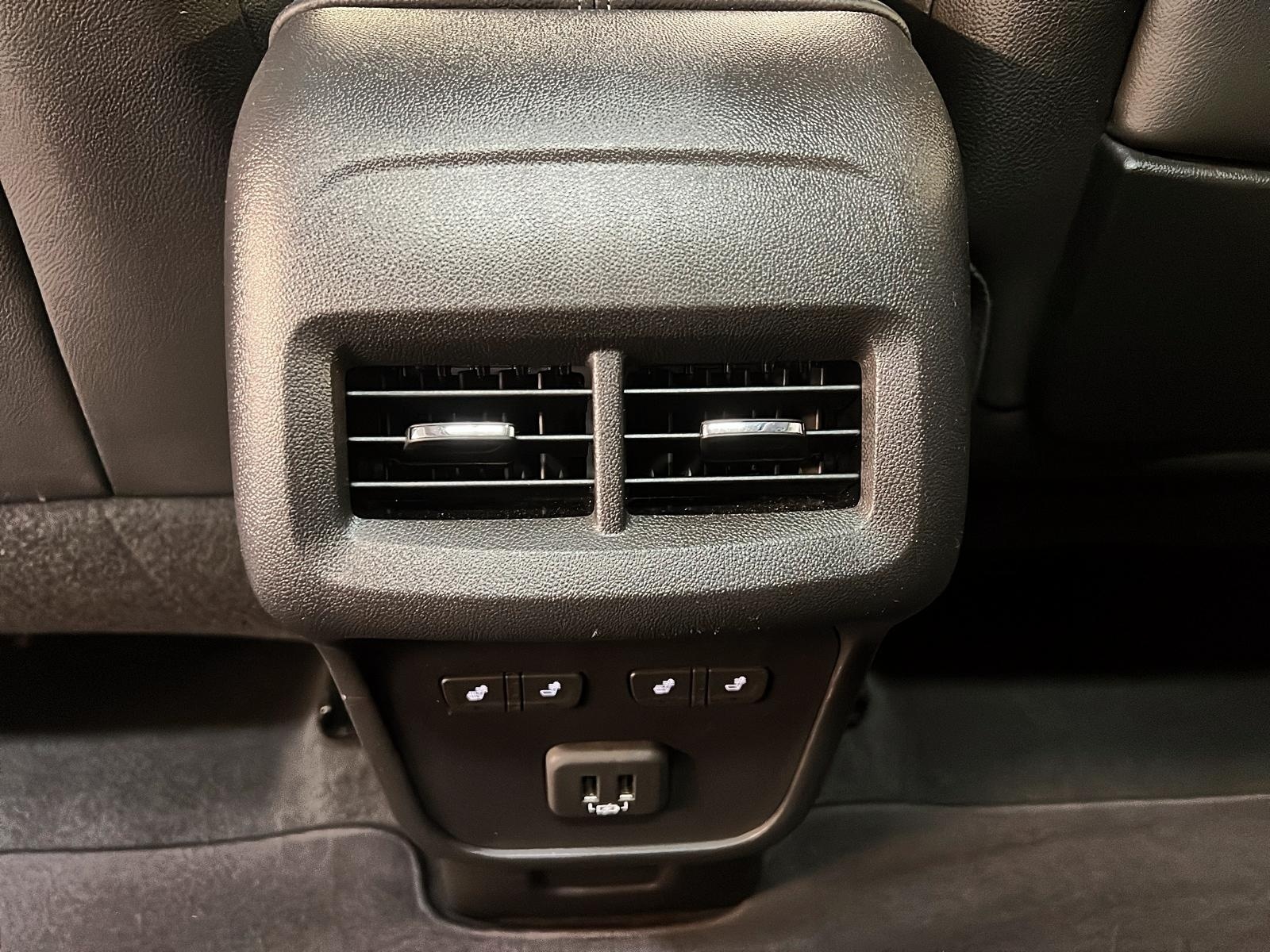 GMC Terrain 2023 - Image #11