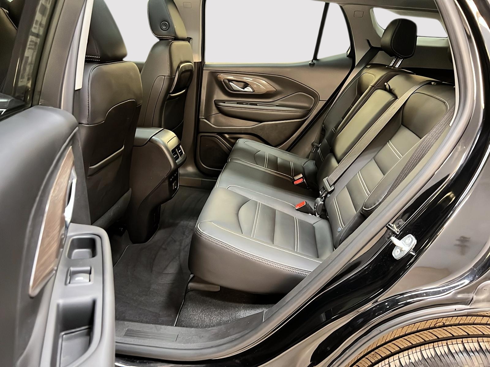 GMC Terrain DENALI CUIR TOIT NAV 4RM 2023 - image #9
