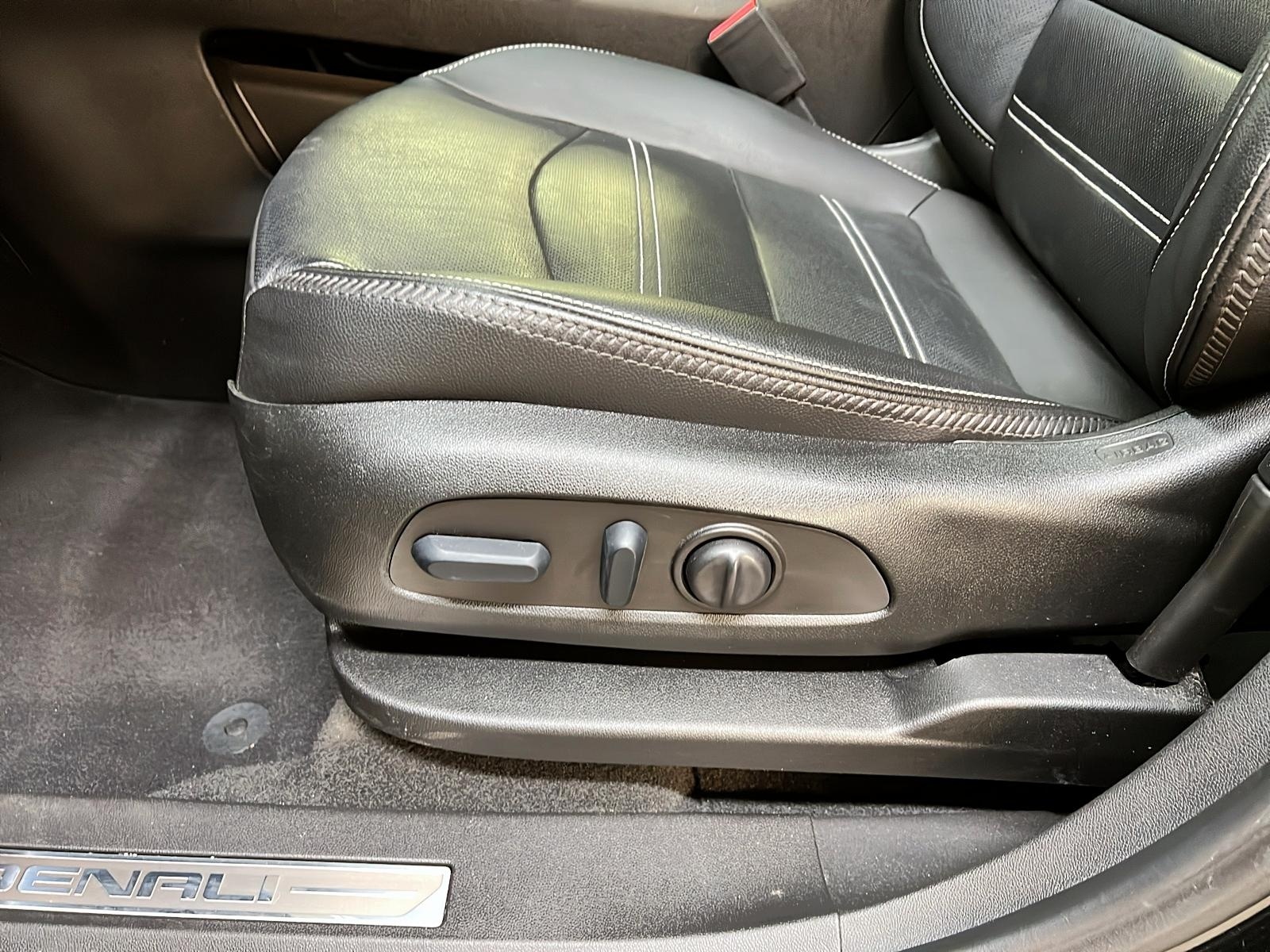 GMC Terrain 2023 - Image #28