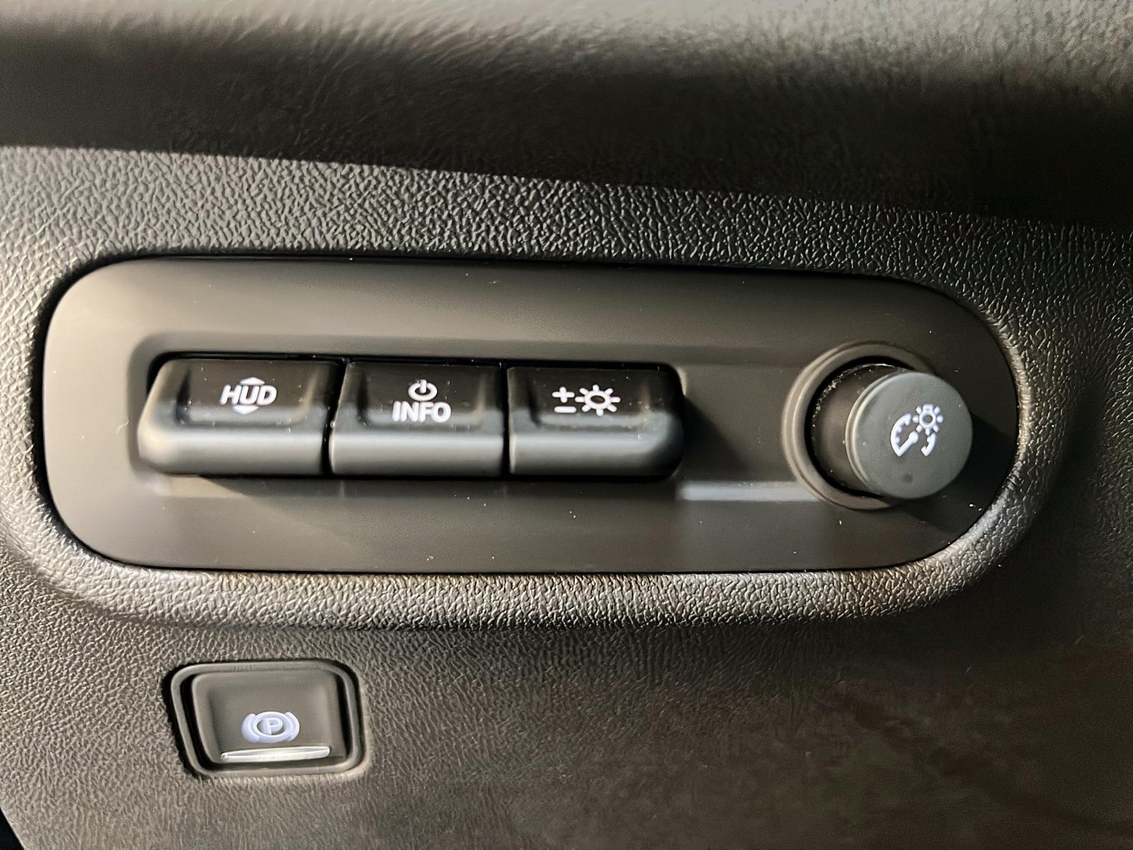 GMC Terrain DENALI CUIR TOIT NAV 4RM 2023 - image #24