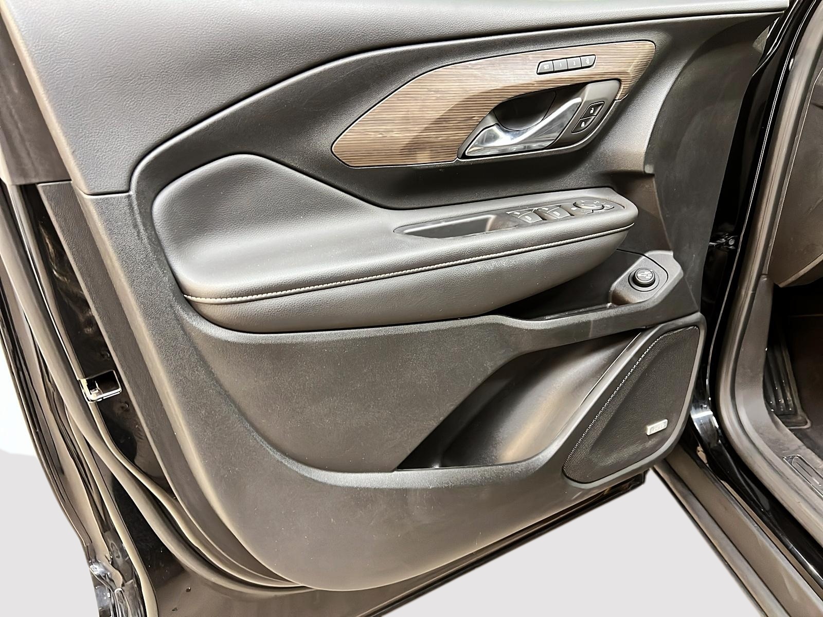GMC Terrain 2023 - Image #27