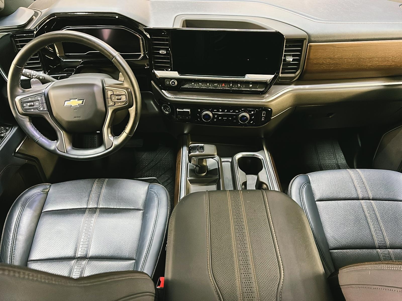 Chevrolet Silverado 1500 HIGH COUNTRY CREW CAB CUIR TOIT NAV 4X4 2023 - image #12