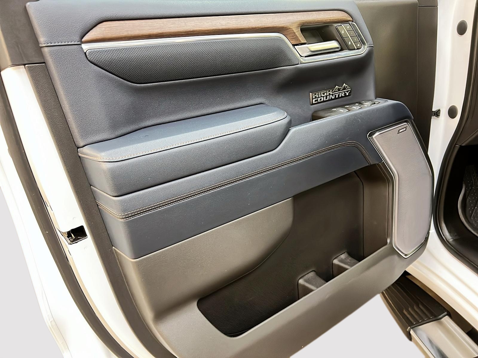 Chevrolet Silverado 1500 2023 - Image #26