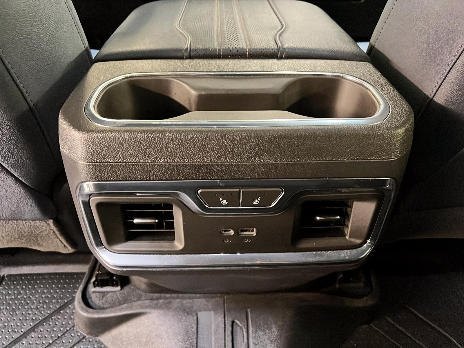 Chevrolet Silverado 1500 HIGH COUNTRY CREW CAB CUIR TOIT NAV 4X4 2023 - image #11
