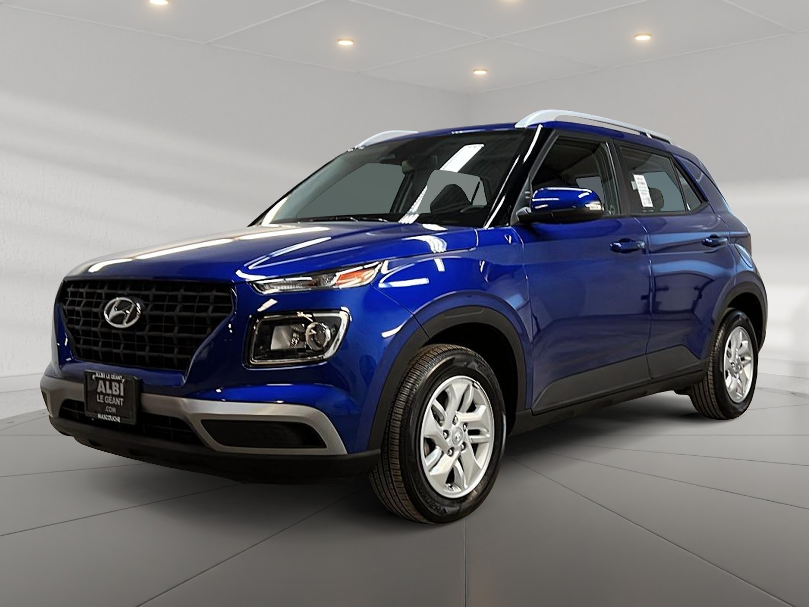 Hyundai Venue PREFERRED 2023 - image #1