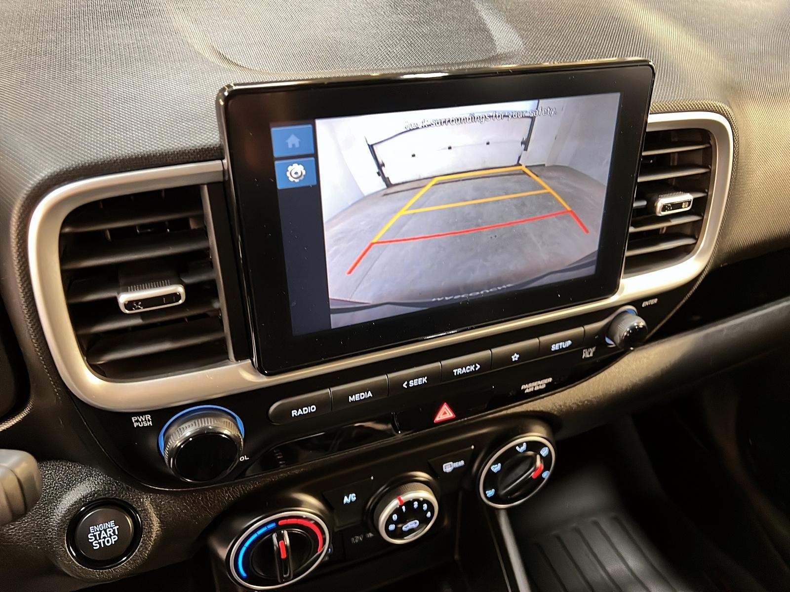 Hyundai Venue PREFERRED 2023 - image #16