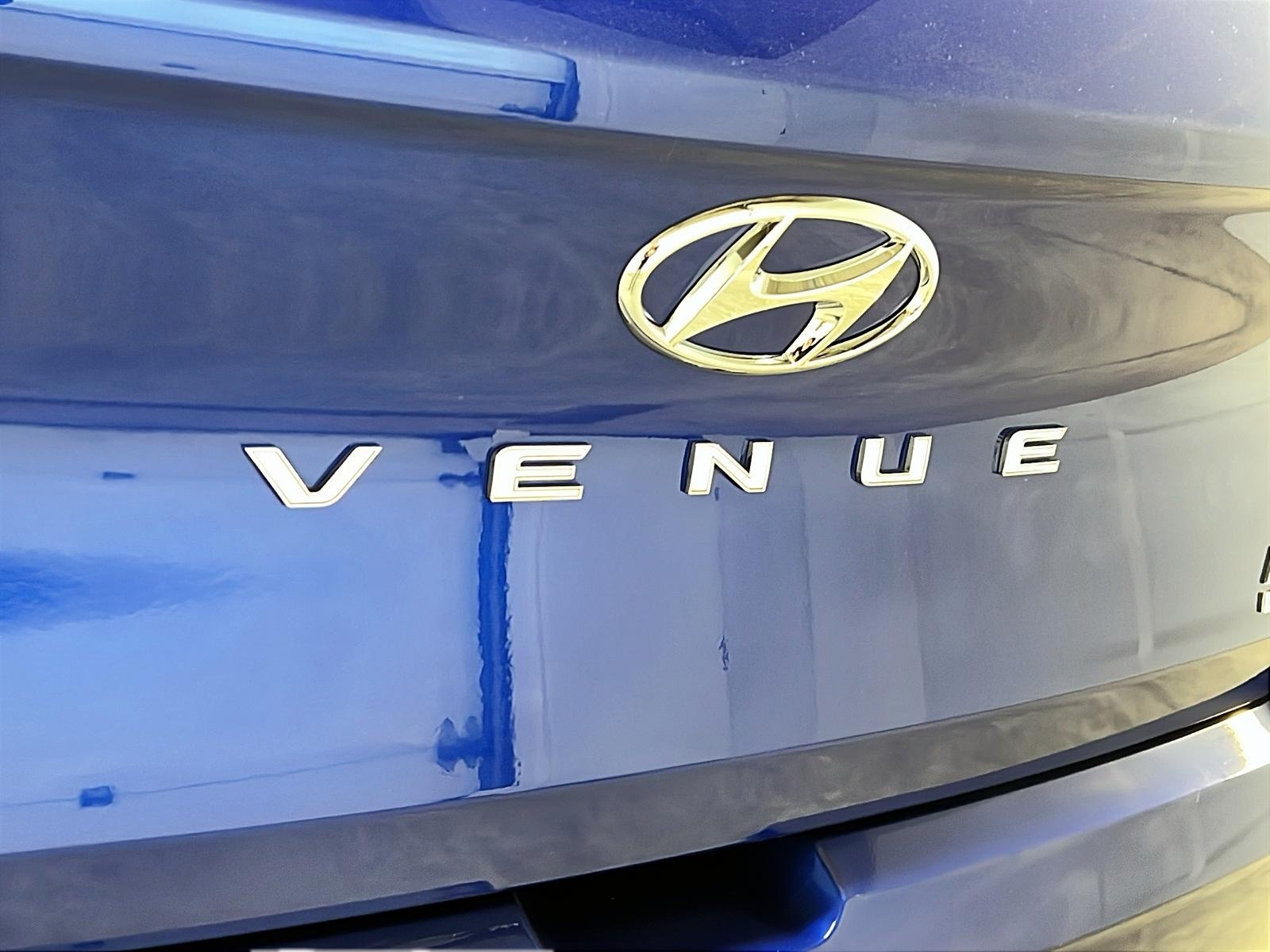 Hyundai Venue PREFERRED 2023 - image #24